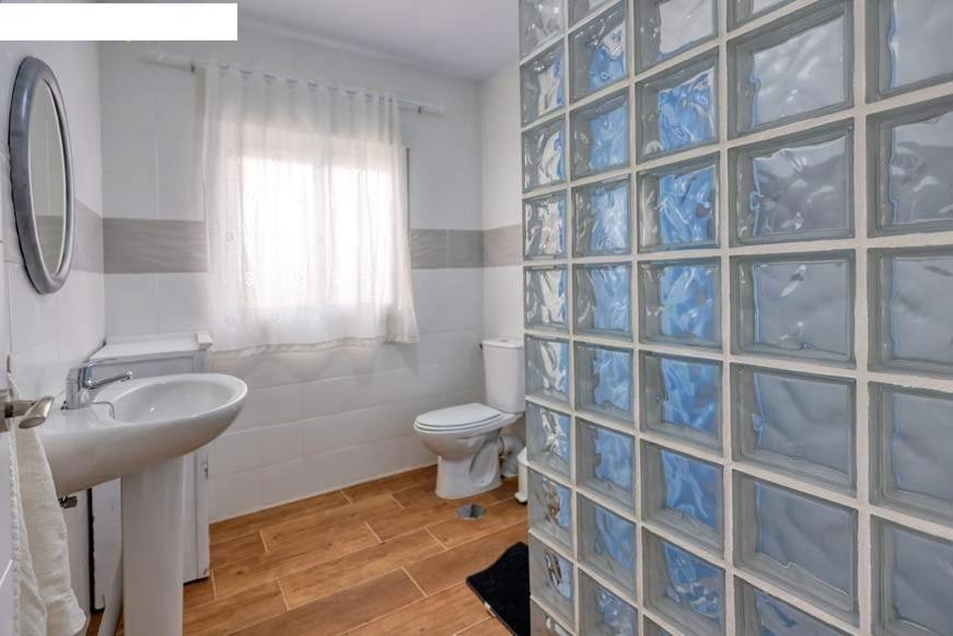 Вилла Casa Gardenia A 200M Playa Solo Familias Кониль-де-ла-Фронтера Экстерьер фото